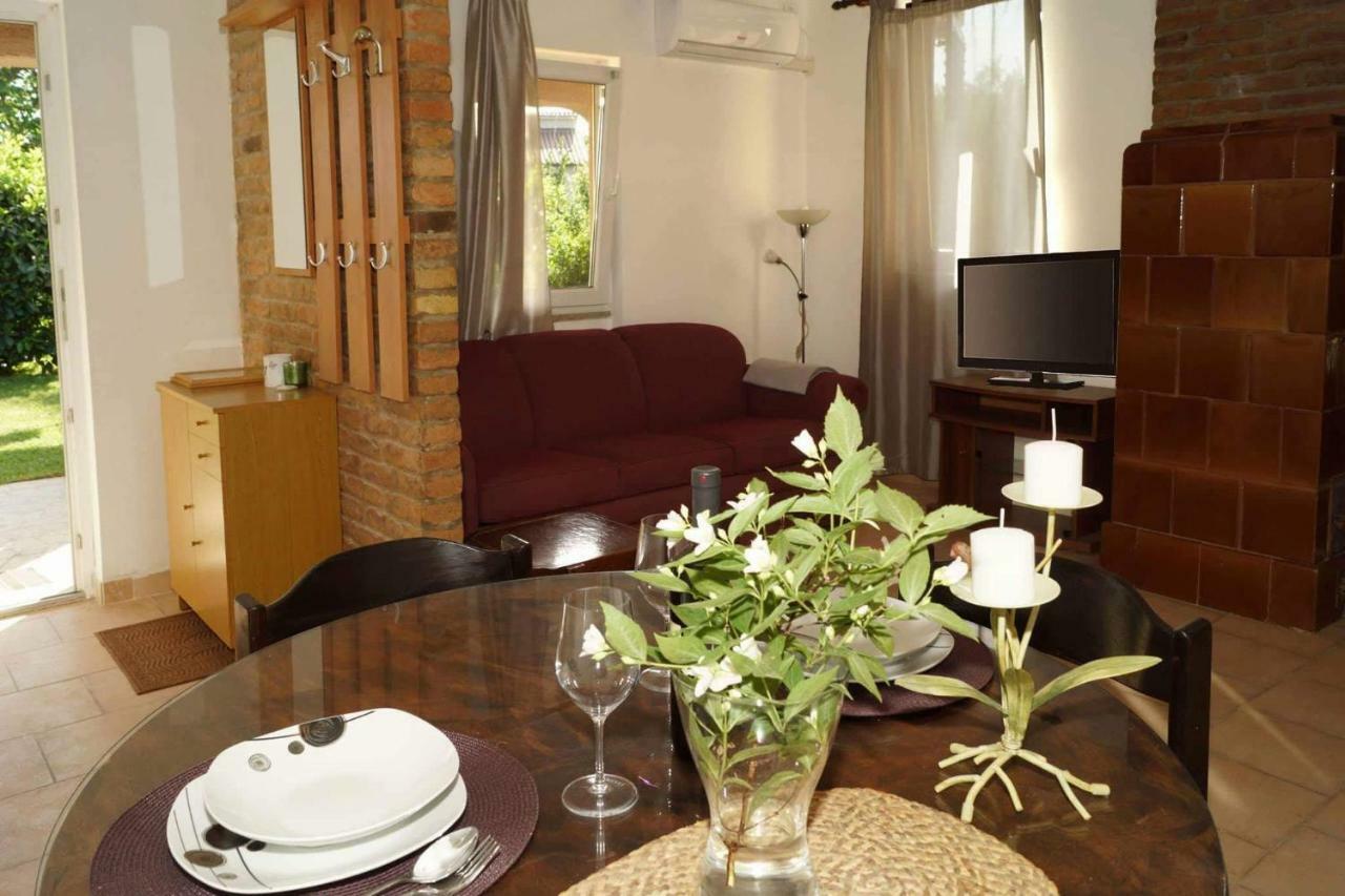 Apartman Eric Apartment Pula Exterior photo