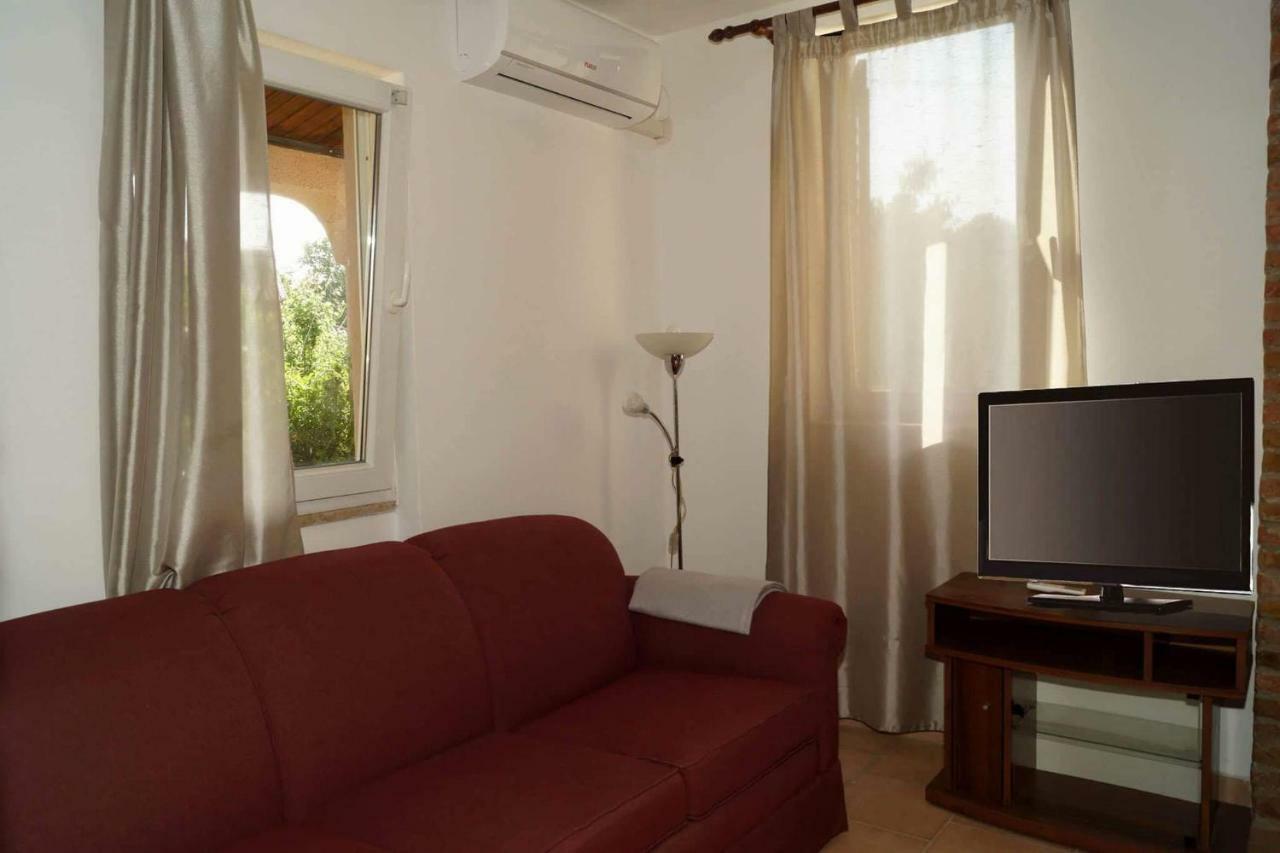 Apartman Eric Apartment Pula Exterior photo